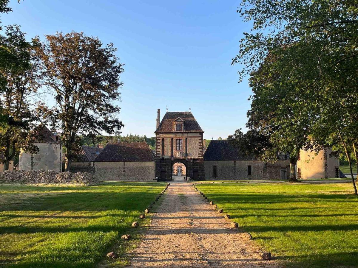 PontgouinChateau De La Riviere住宿加早餐旅馆 外观 照片