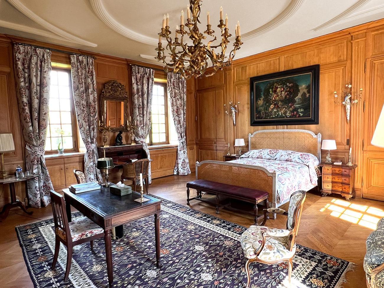 Chateau De La Riviere Pontgouin 外观 照片